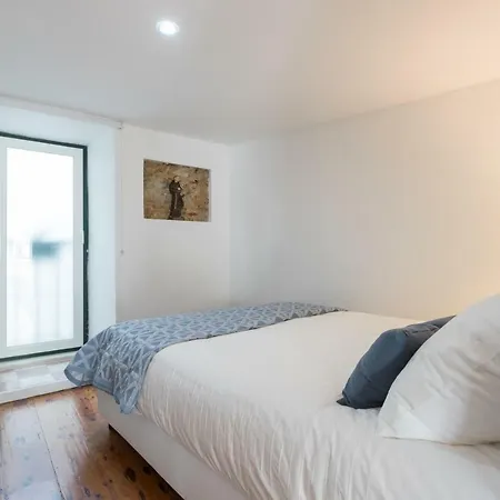 Charming Apartment Travessa Do Alcaide Lissabon Buitenkant foto