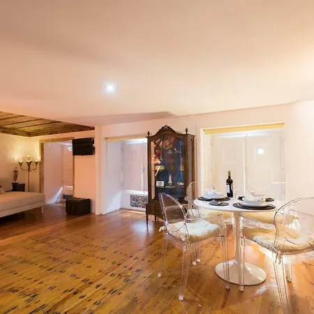 Charming Apartment Travessa Do Alcaide Lissabon Buitenkant foto